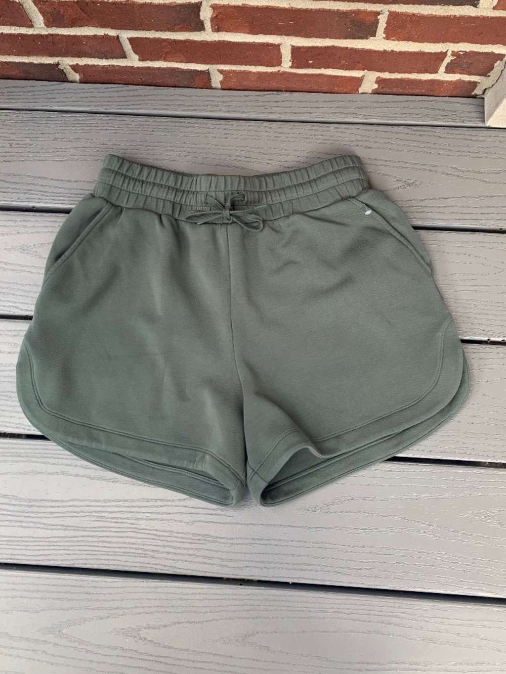 Varley Coulter High Waist Shorts